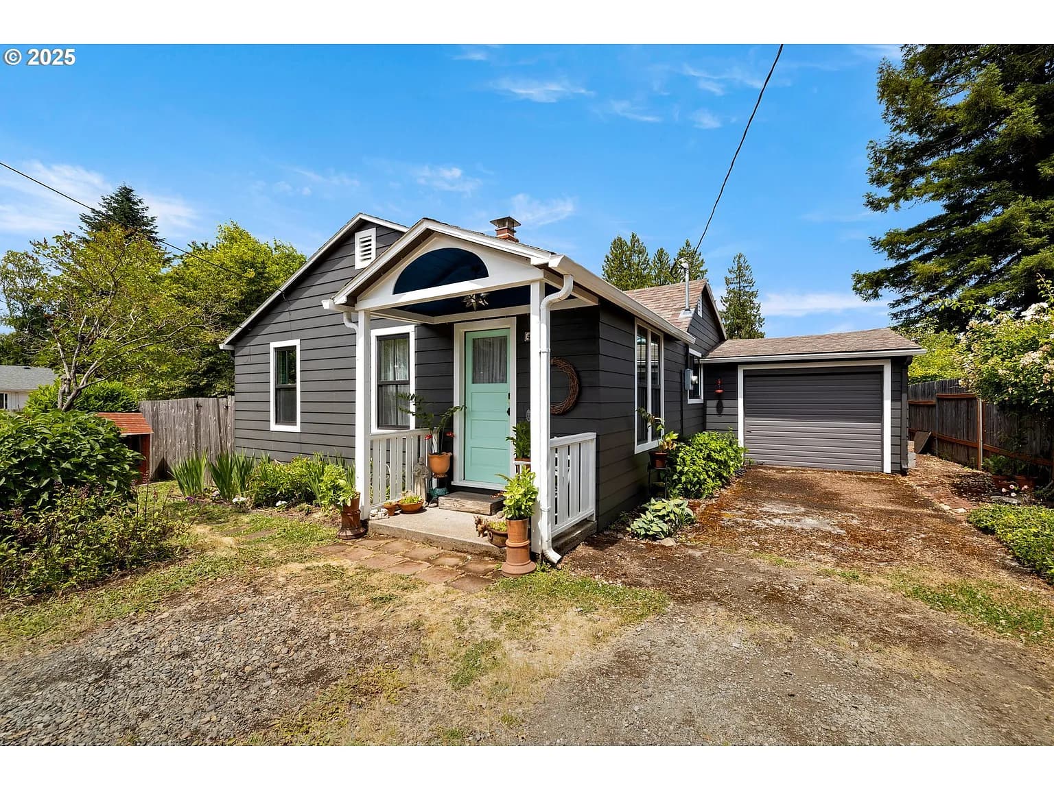 4315 SE Rhodesa St - Thumbnail 3