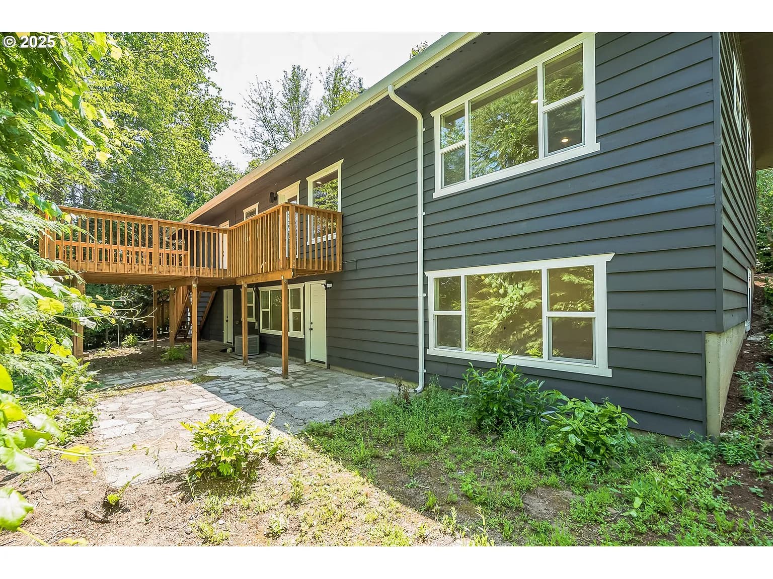 18891 Upper Midhill Dr - Thumbnail 4