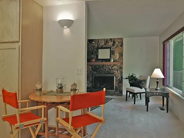 2565 Woodhill Ct - Thumbnail 4