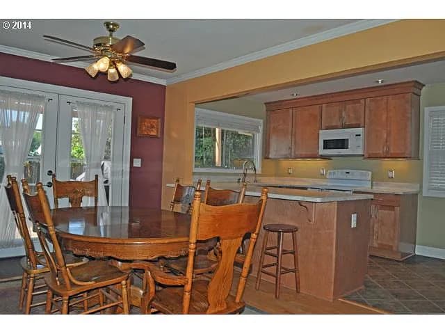 9657 SE 44th Ave - Thumbnail 5