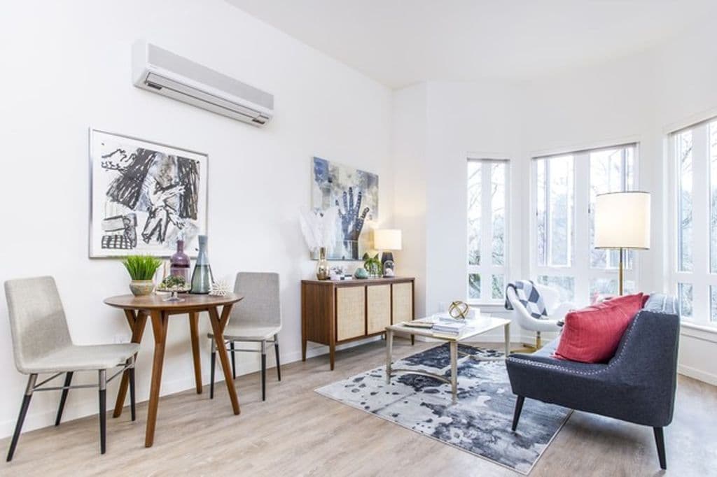 11 Marche Apartments