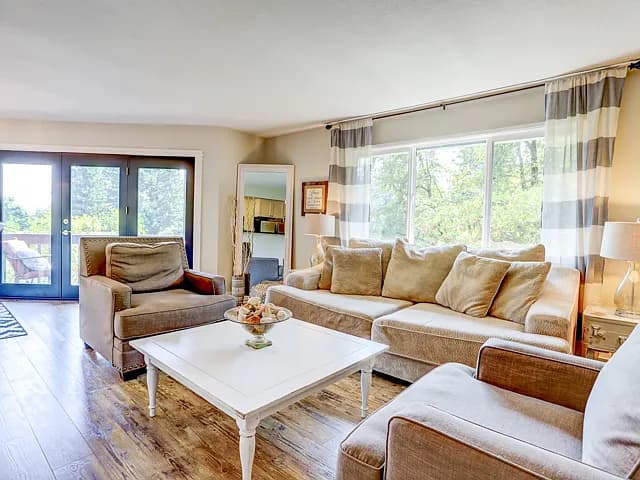 2194 Valley View Dr - Thumbnail 6