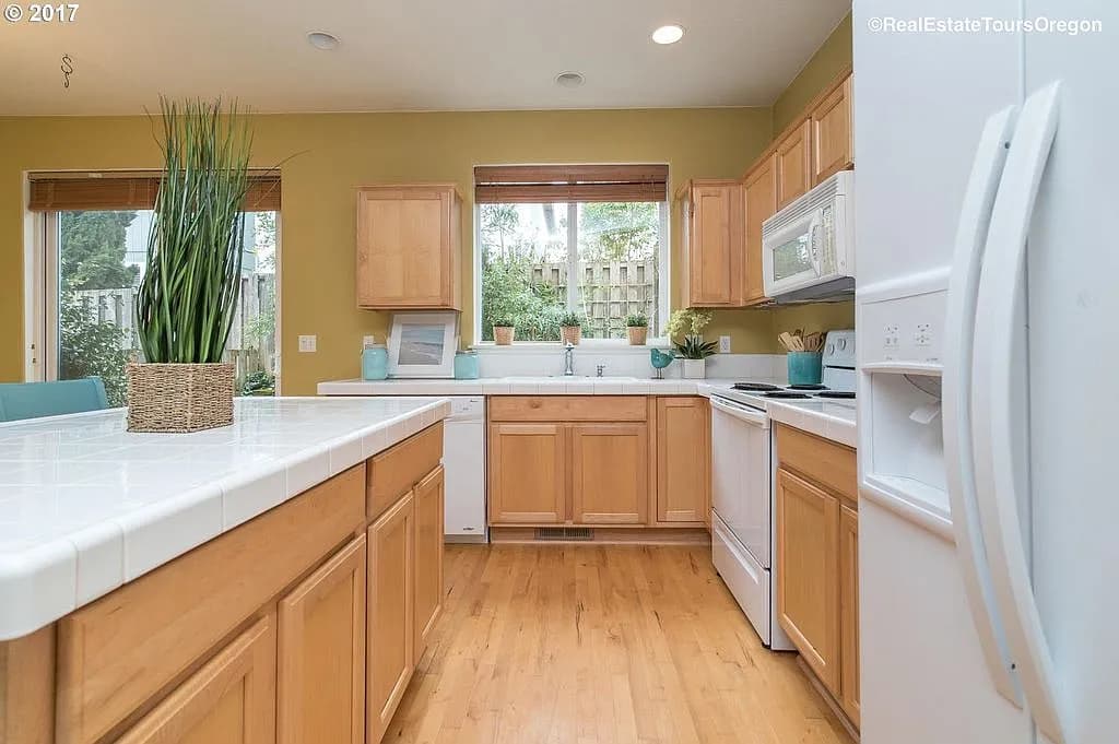 1407 SW 175th Ave - Thumbnail 5