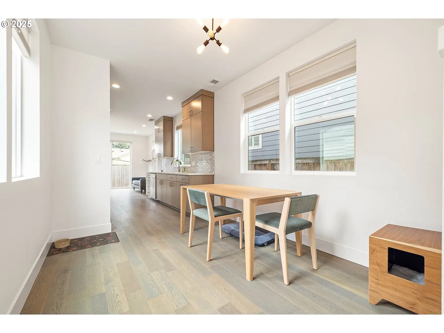 4820 SE 75th Ave - Thumbnail 6