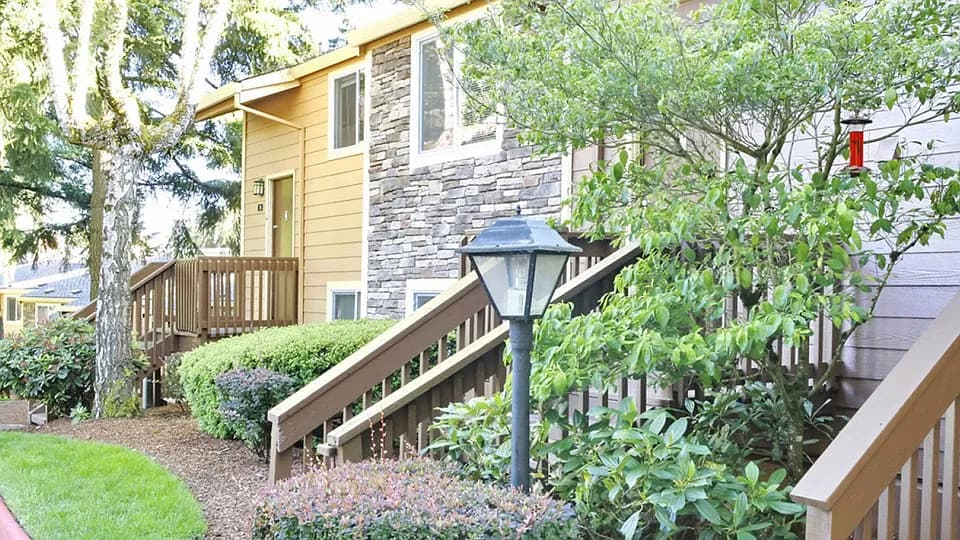 50 Kerr Pkwy #105 - Thumbnail 3