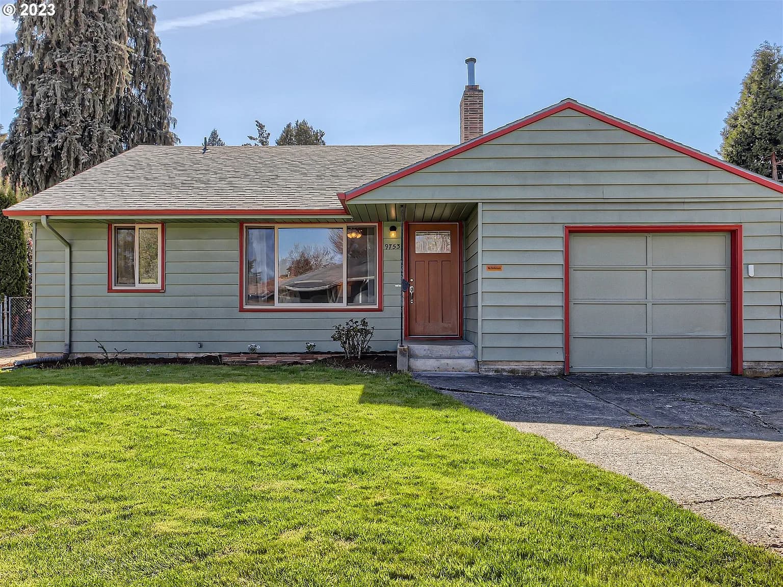 9753 SE 44th Ave - Thumbnail 2