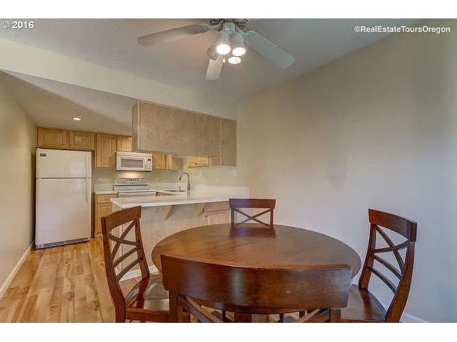 86 Kingsgate Rd UNIT D104 - Thumbnail 3