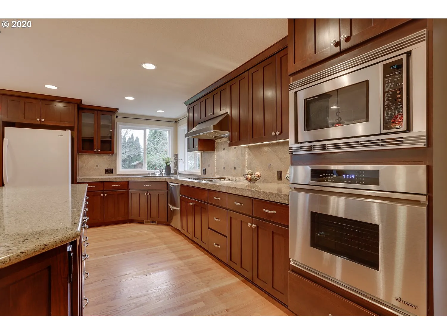 12394 SW Millview Ct - Thumbnail 4