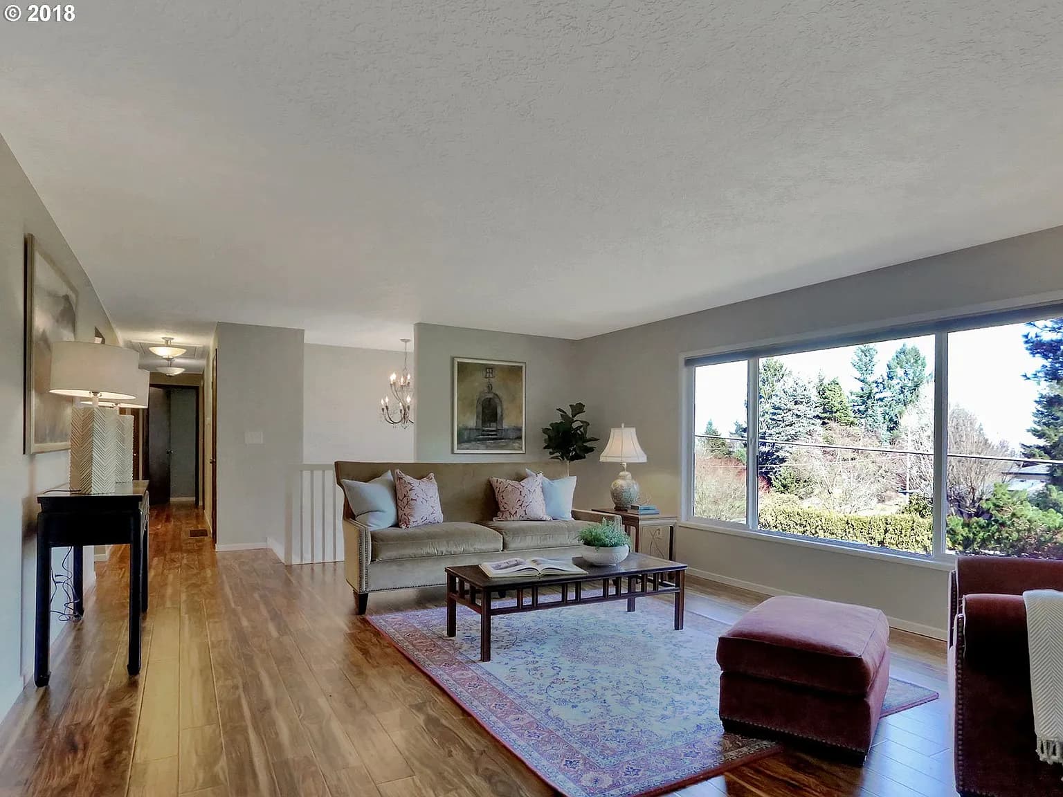 1710 Hillcrest Dr - Thumbnail 4