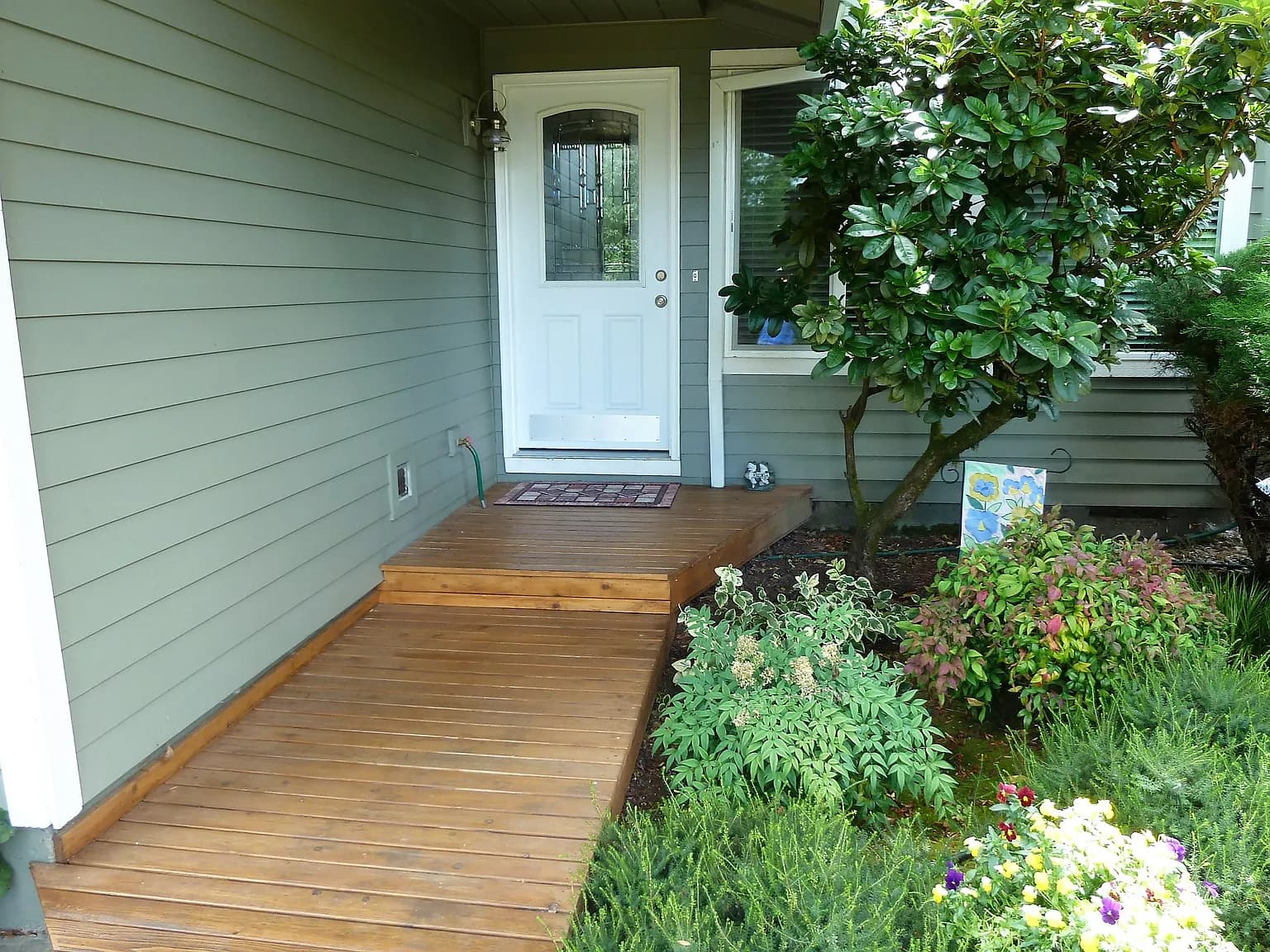 18359 Willamette Dr - Thumbnail 3