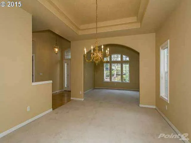 2232 Parkview Ct - Thumbnail 6