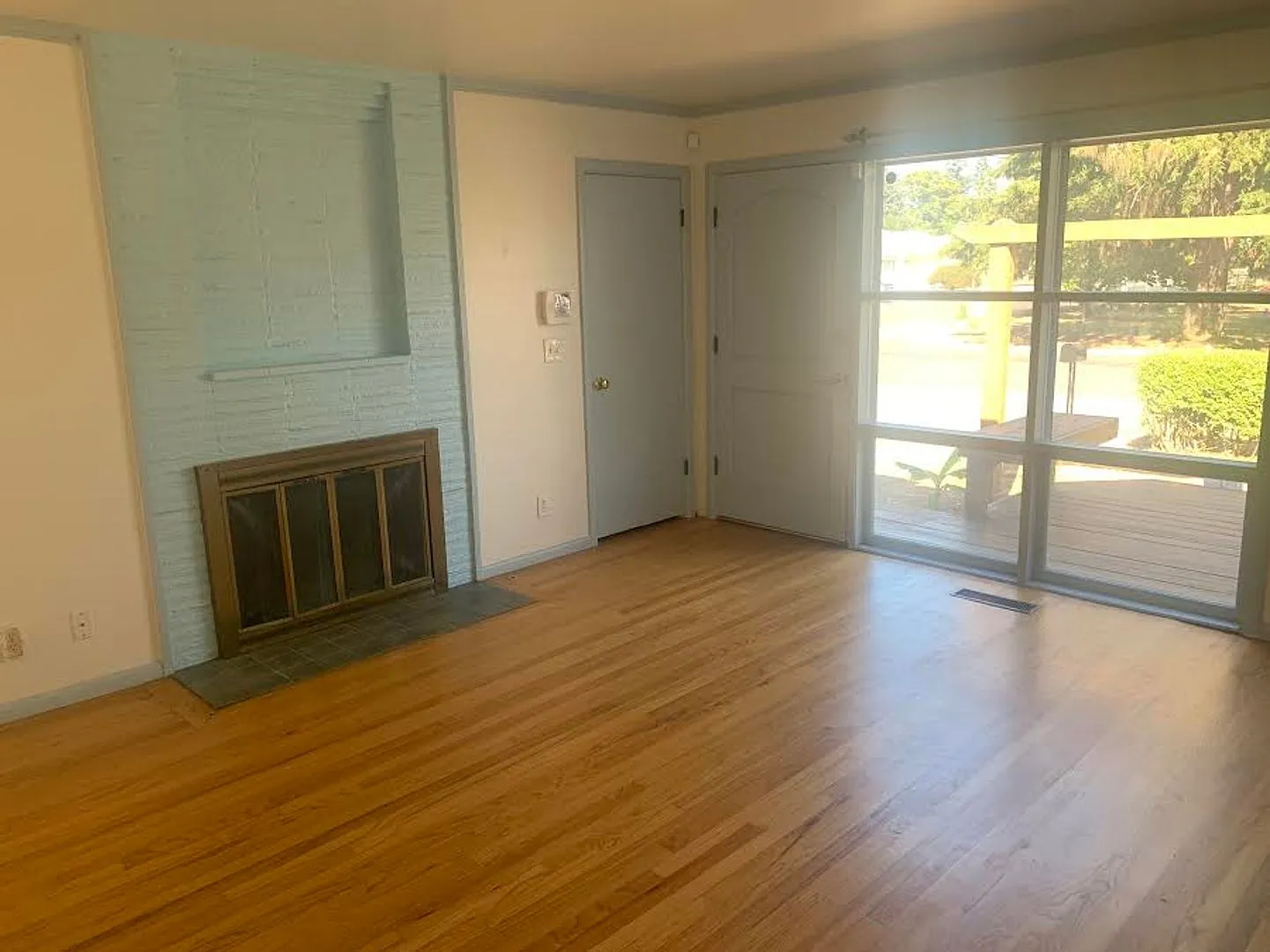 2911 SE 164th Ave - Thumbnail 5