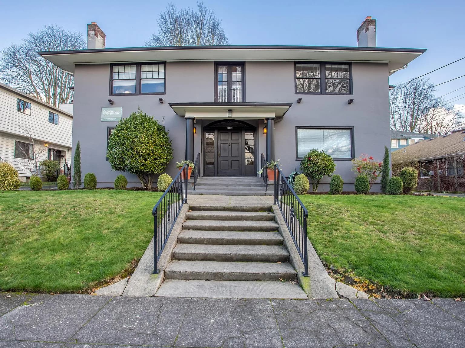 1922 NE 15th Ave #2 - Thumbnail 2