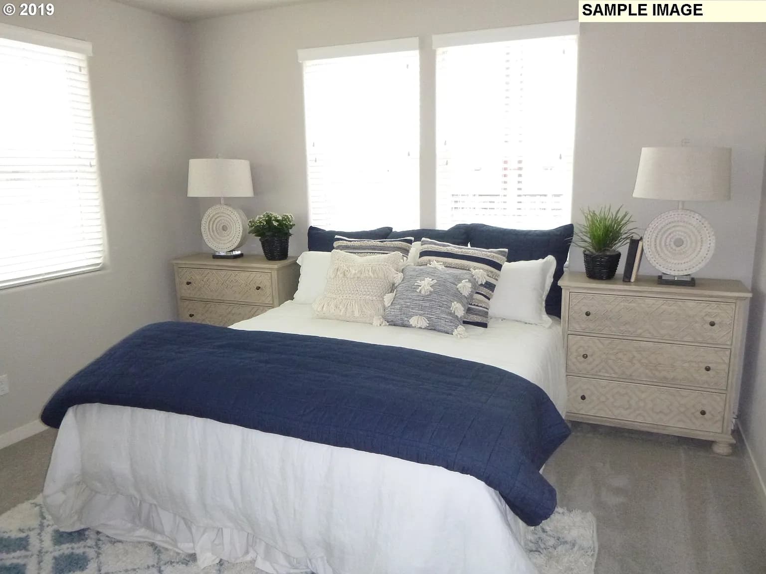 17181 SW Snowdale St - Thumbnail 4