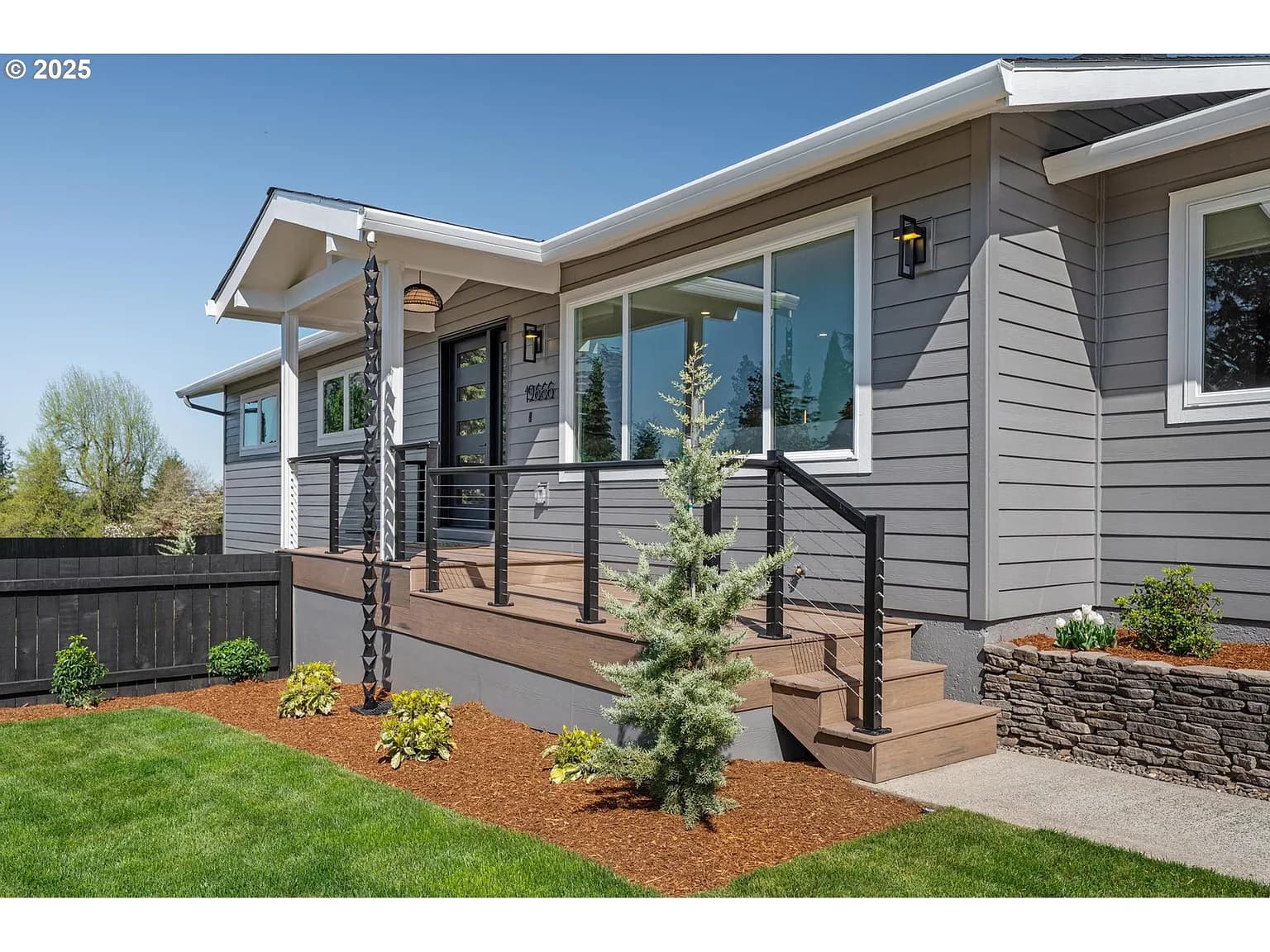 19640 Kapteyns St - Thumbnail 2