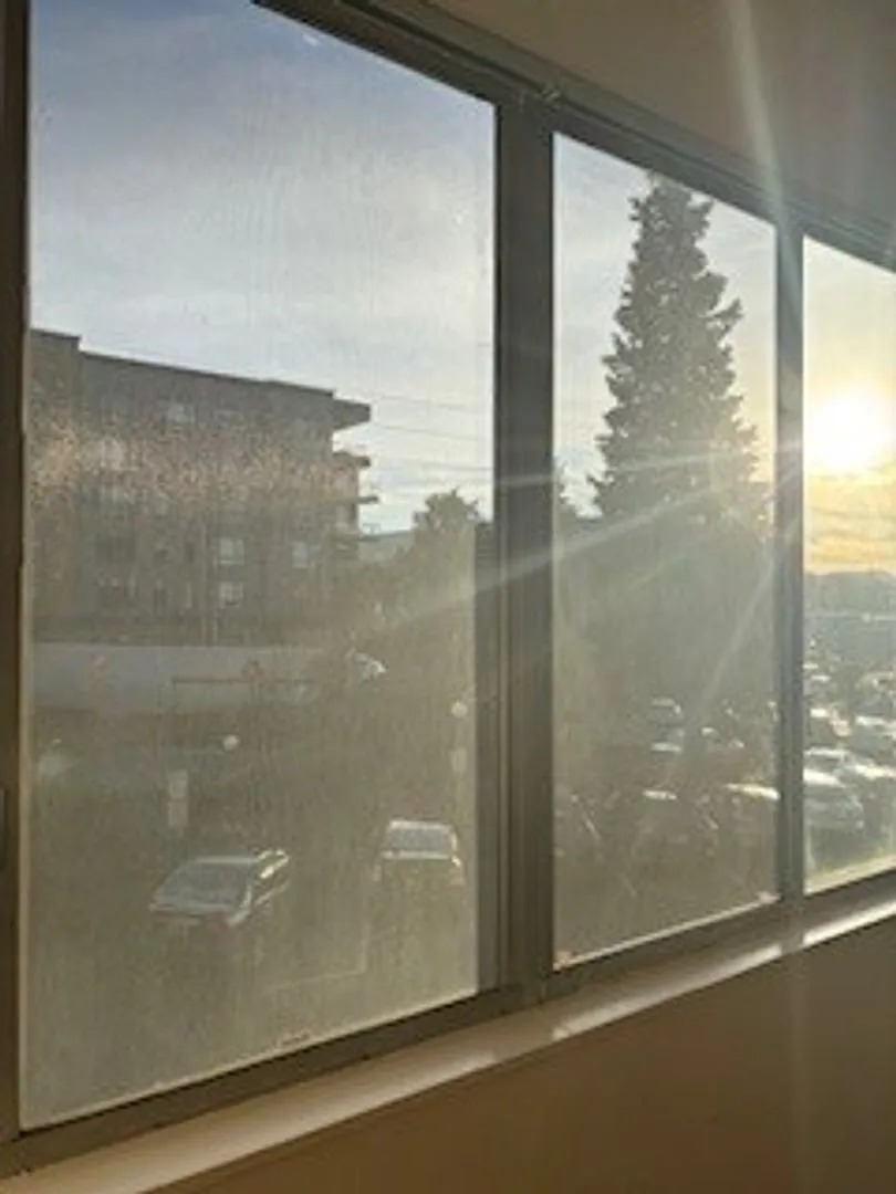 4265 NE Halsey St #204 - Thumbnail 5