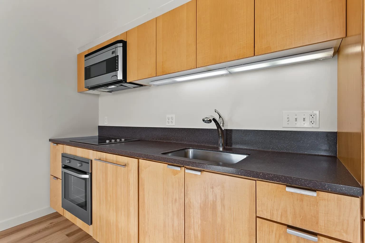 2025 NE 44th Ave UNIT 511 - Thumbnail 2