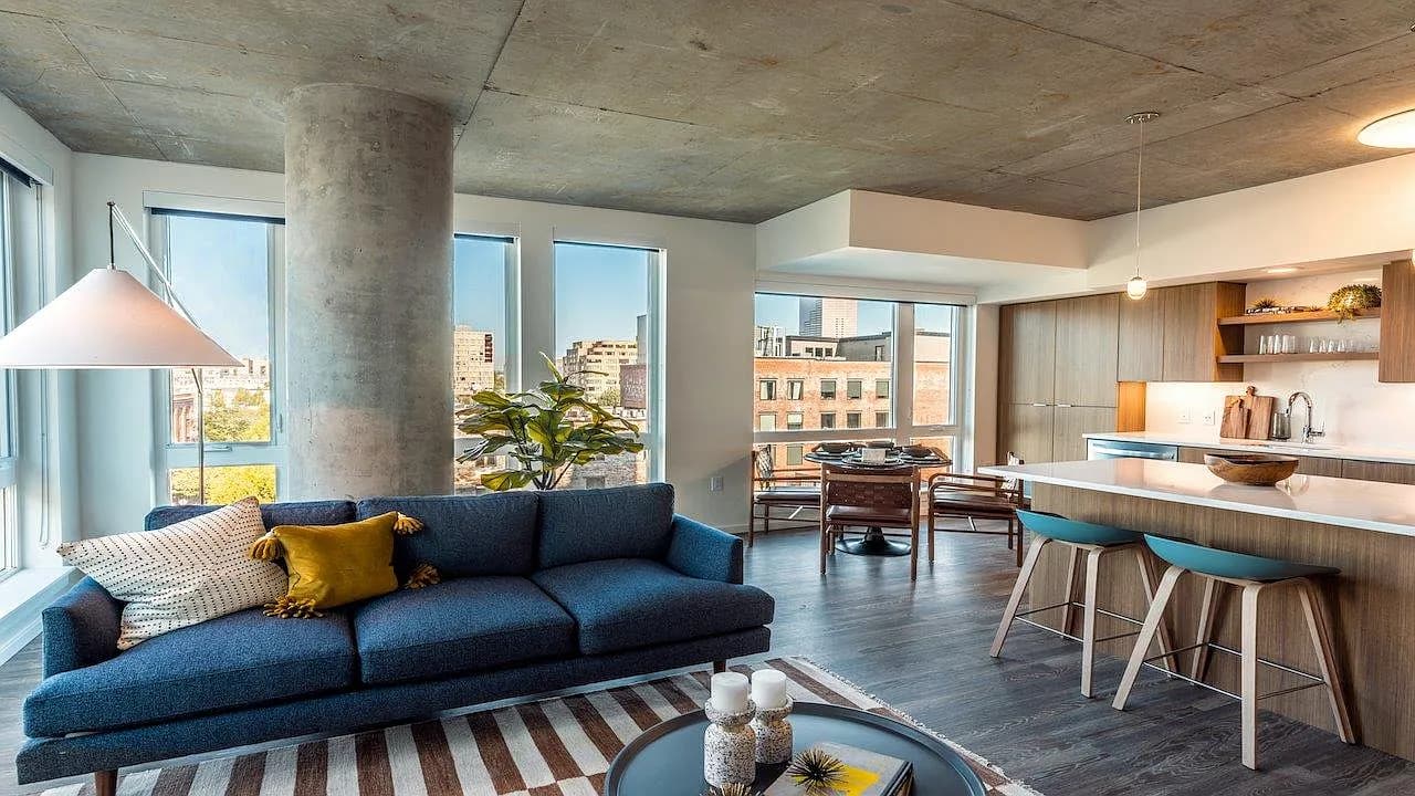 1430 NW Hoyt St #919 - Thumbnail 2