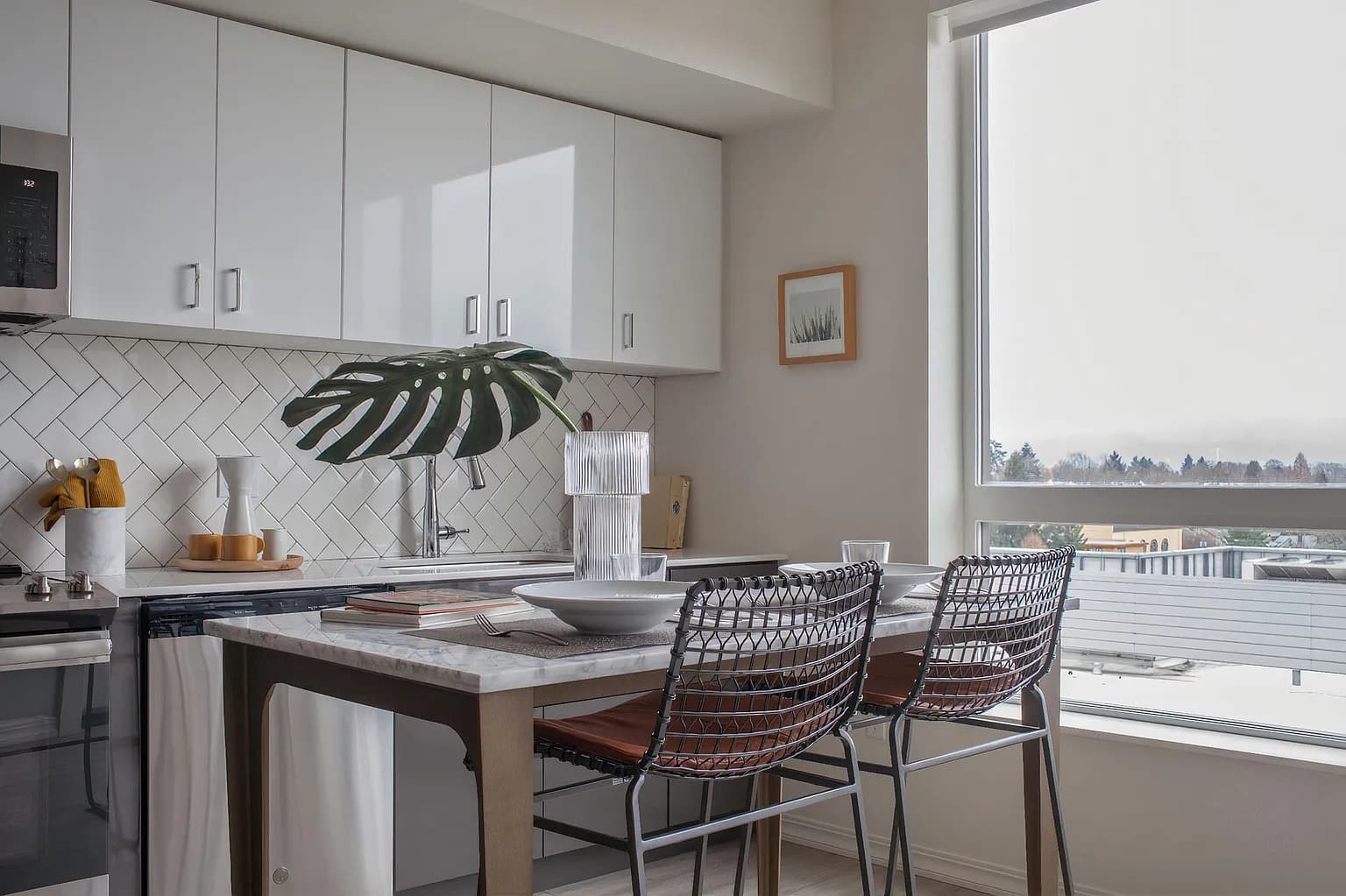 4242 NE Halsey St #1-302