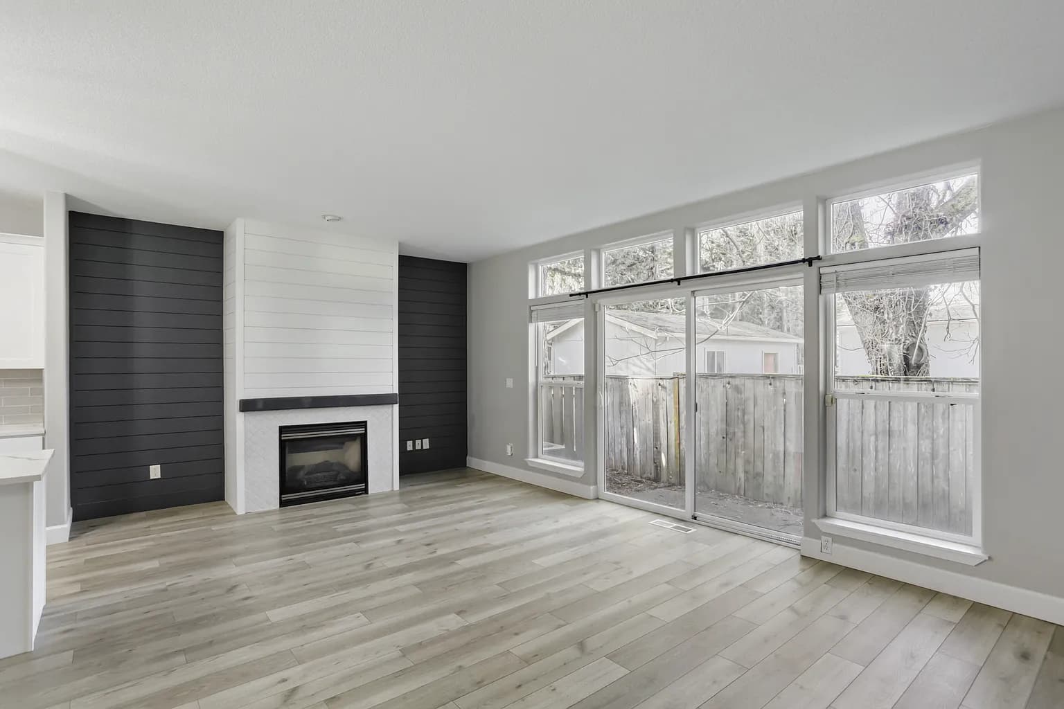 16603 SW 134th Ter - Thumbnail 5