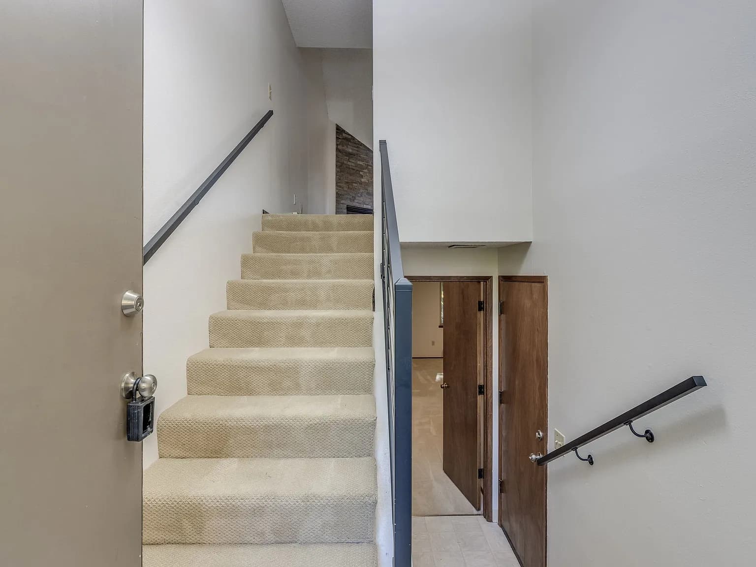 232 Cervantes - Thumbnail 2