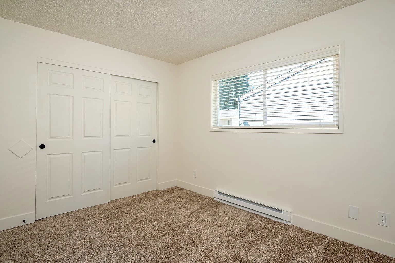 15994 E Burnside St #88 - Thumbnail 6