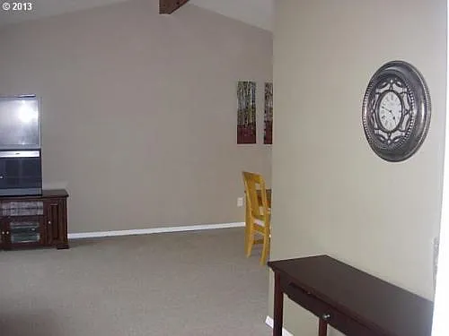 18040 Upper Midhill Dr - Thumbnail 6