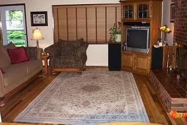 12040 SW Burlheights St - Thumbnail 3