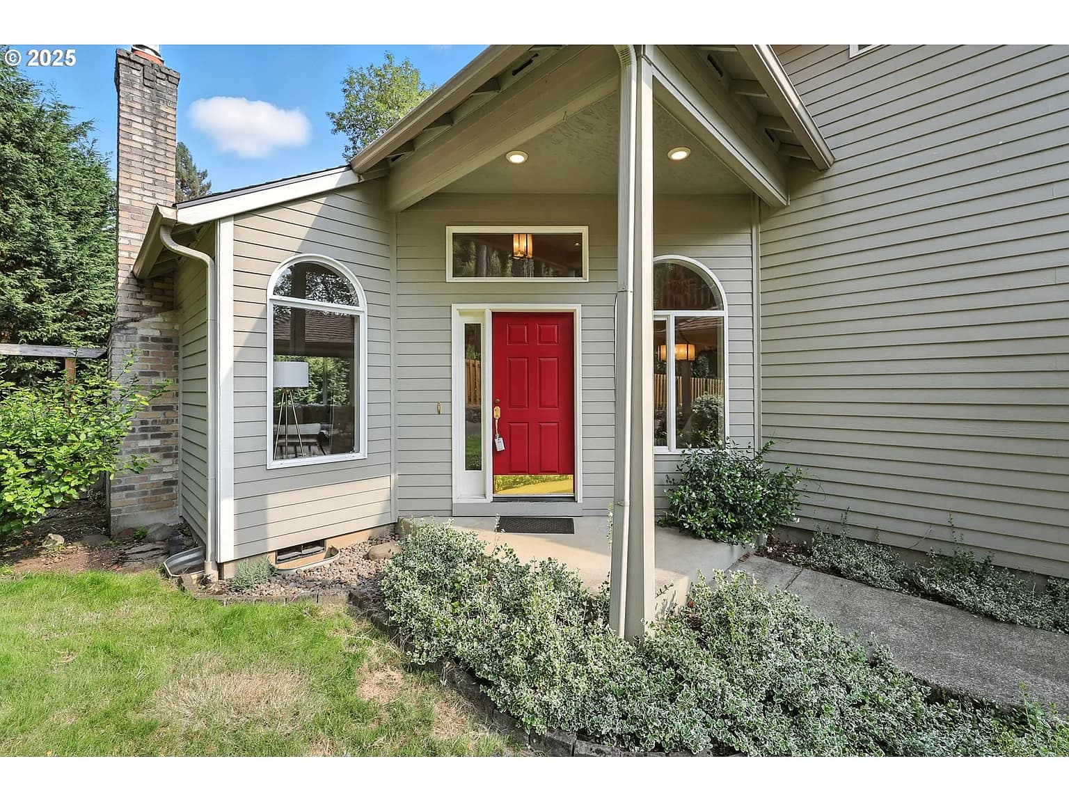 2655 Marylhurst Dr - Thumbnail 2