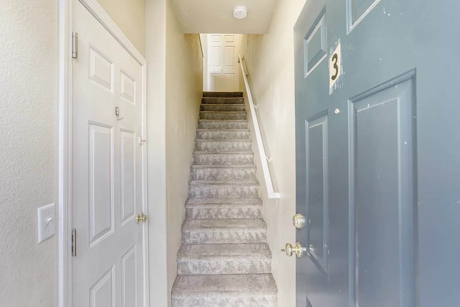 14120 SW Barrows Rd Unit 3 - Thumbnail 4