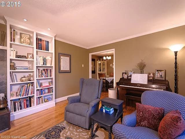 12235 SW Summer Crest Dr - Thumbnail 4