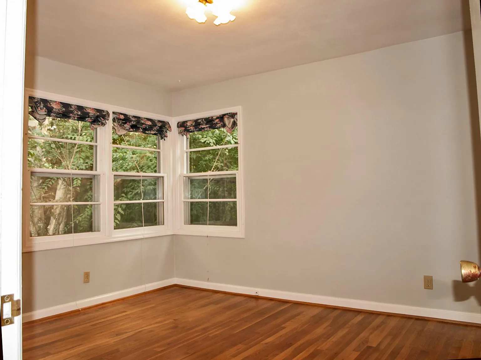 4340 SE Woodward St - Thumbnail 5