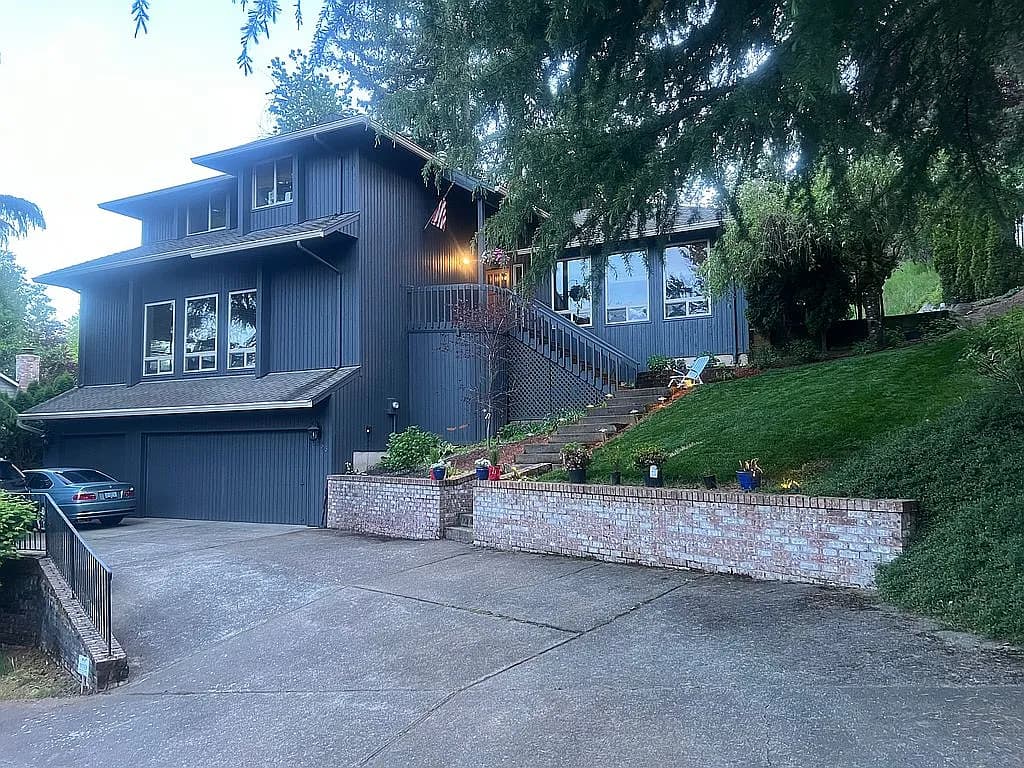 1496 Braemar Dr - Thumbnail 2