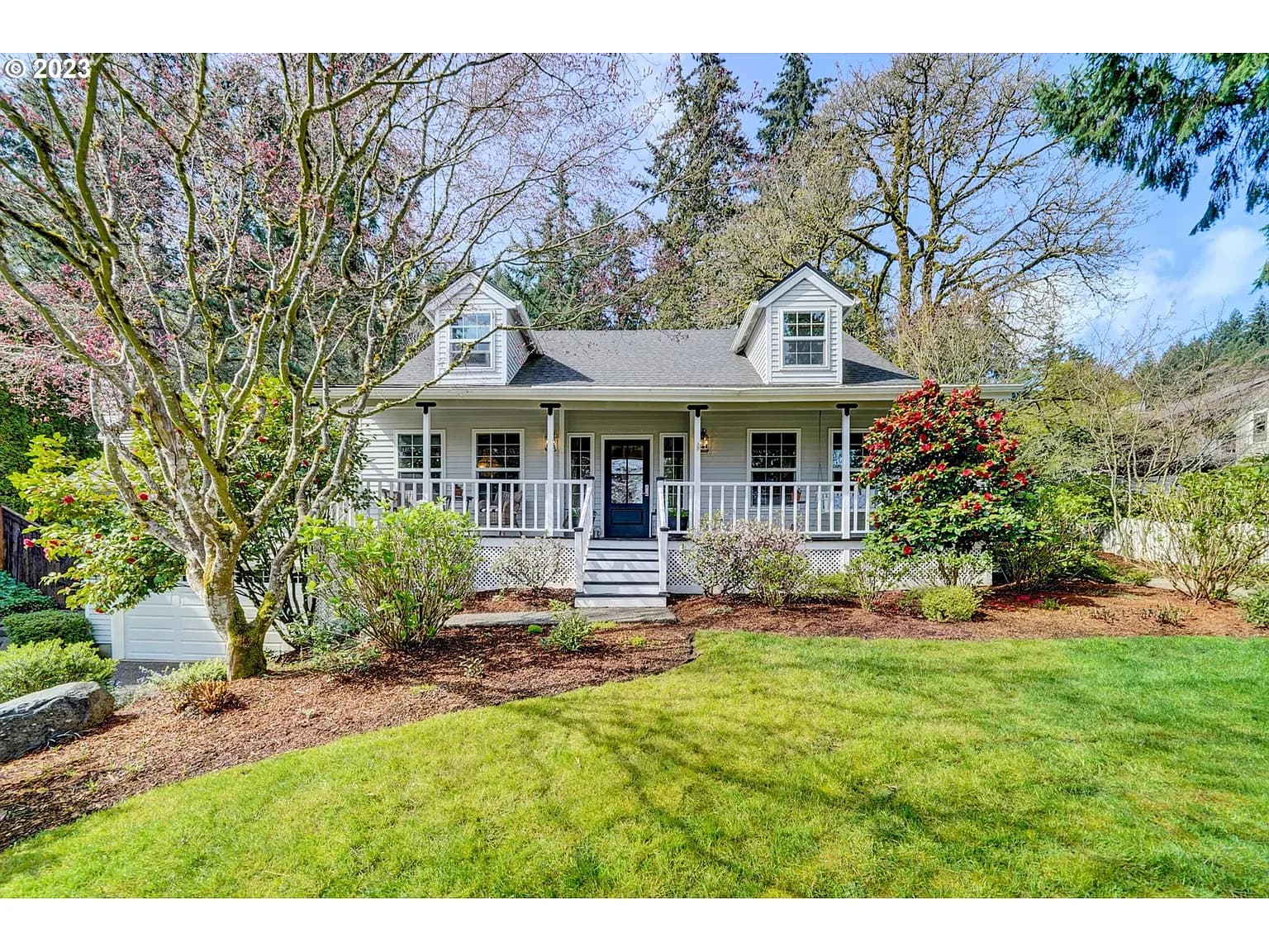 18270 Upper Midhill Dr - Thumbnail 2