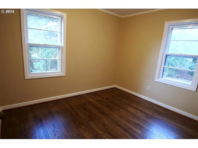 4421 SE Tibbetts St - Thumbnail 6