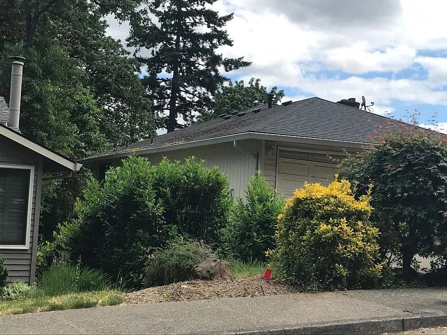 17957 Hillside Dr - Thumbnail 2