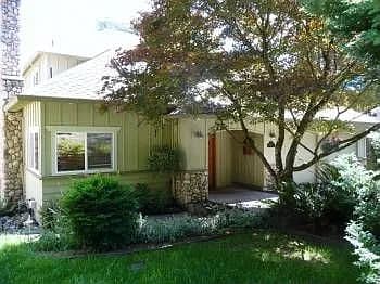 18777 Upper Midhill Dr - Thumbnail 2