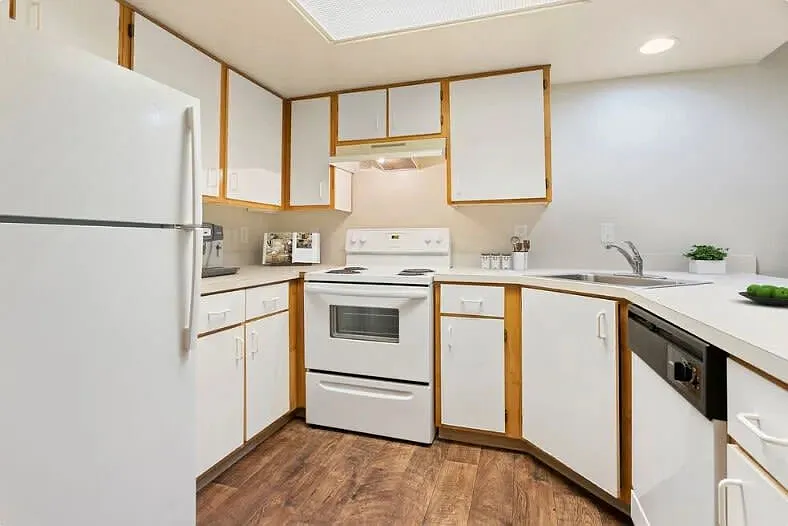 100 SE 160th Ave #209 - Thumbnail 2