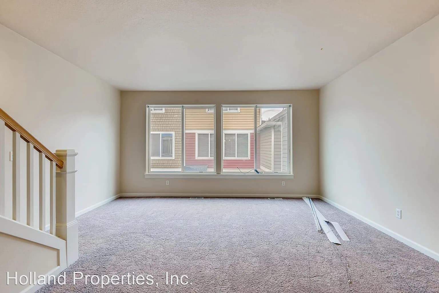 1976 NW Florence Ave - Thumbnail 5