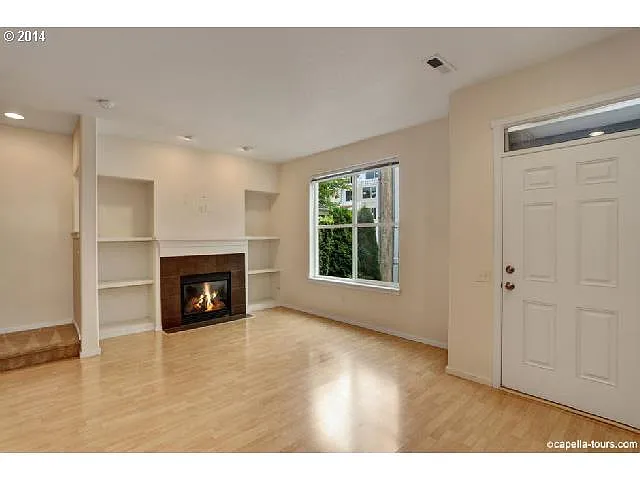 2304 NW Redelfs Way - Thumbnail 4