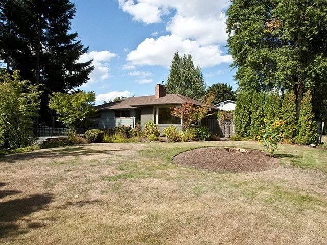 12125 SW Summer St - Thumbnail 3