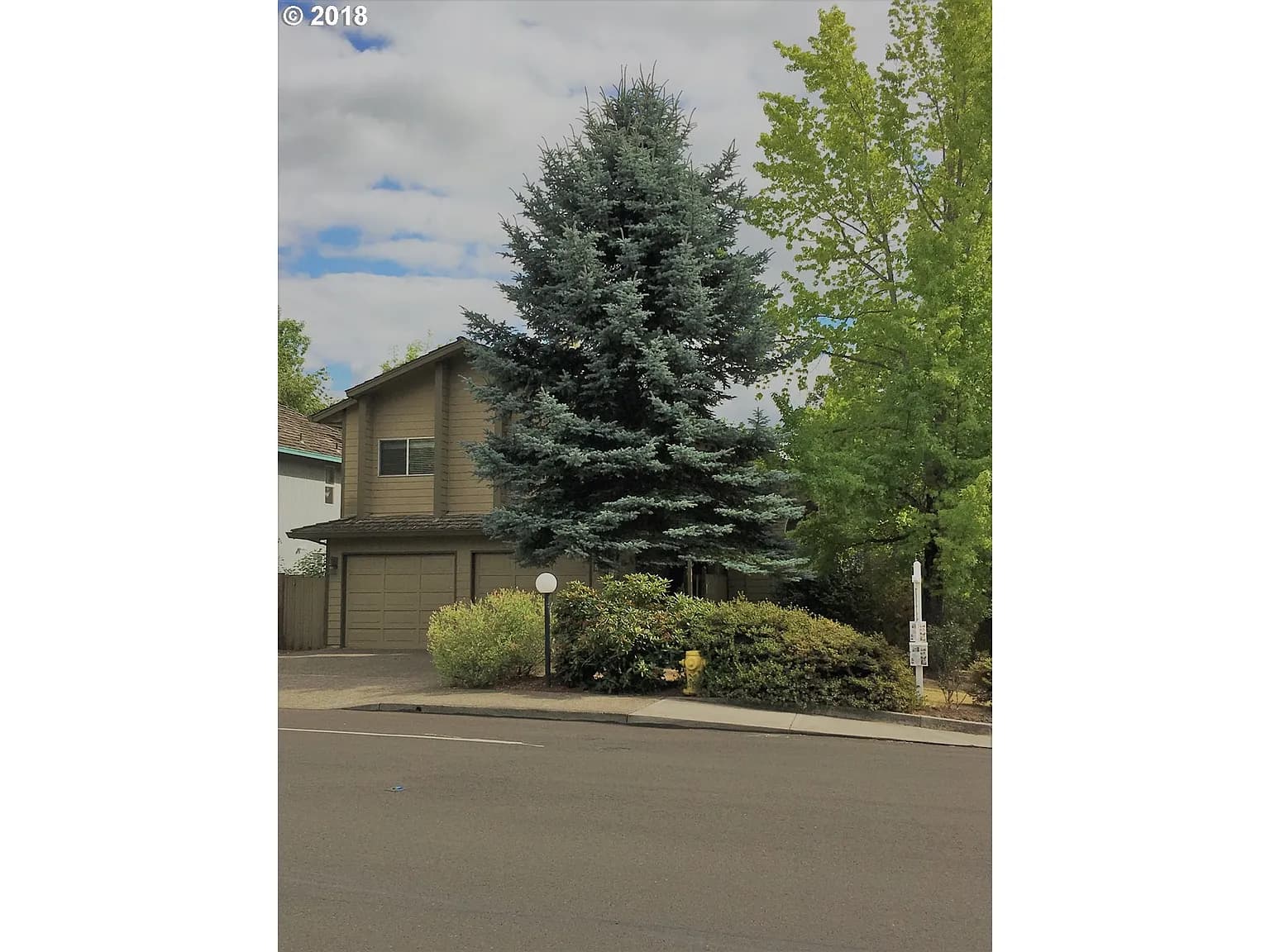 12390 SW North Dakota St - Thumbnail 2