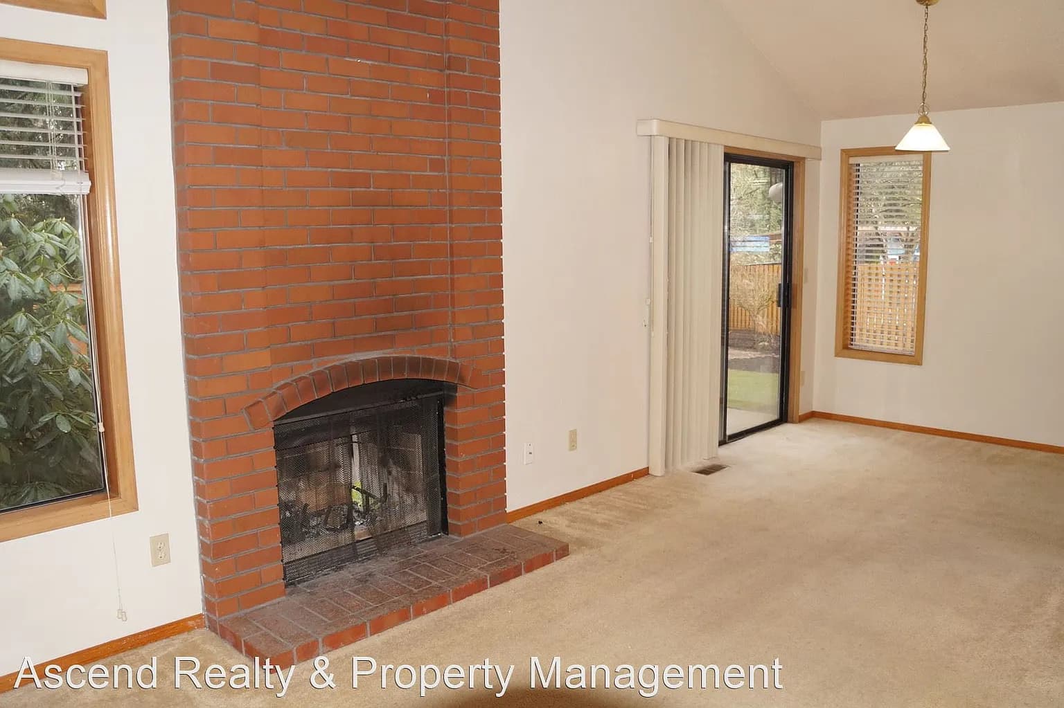 17648 Janell Ct - Thumbnail 6