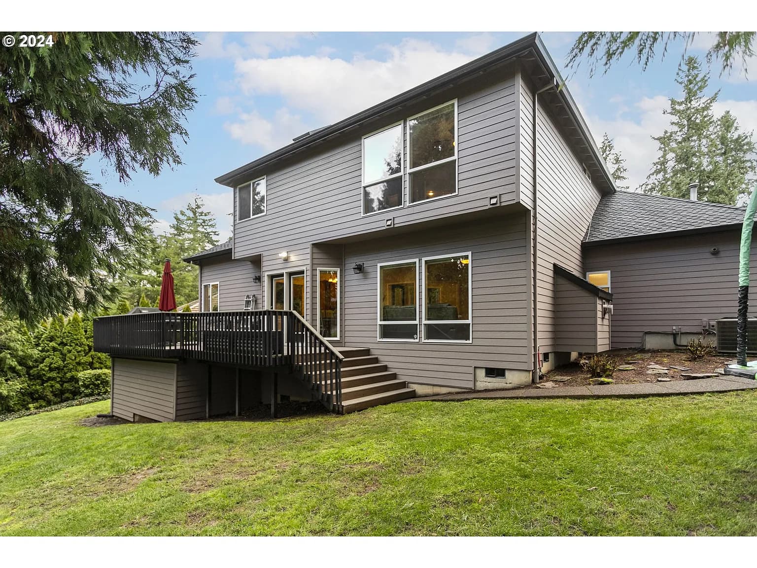 2212 Parkview Ct - Thumbnail 5