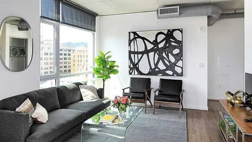 1250 NW Kearney St #1113 - Thumbnail 3