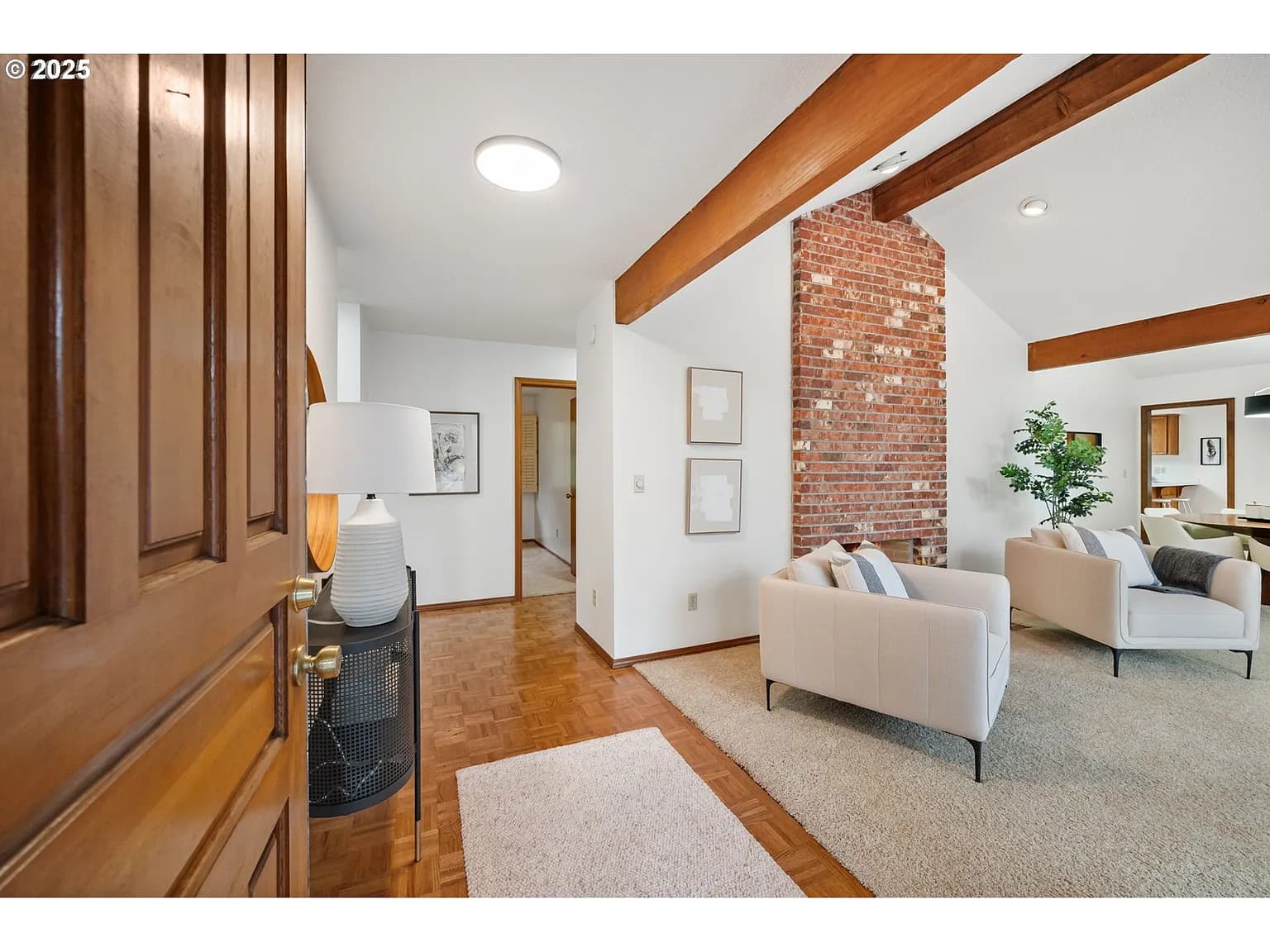 1492 Skye Pkwy - Thumbnail 3