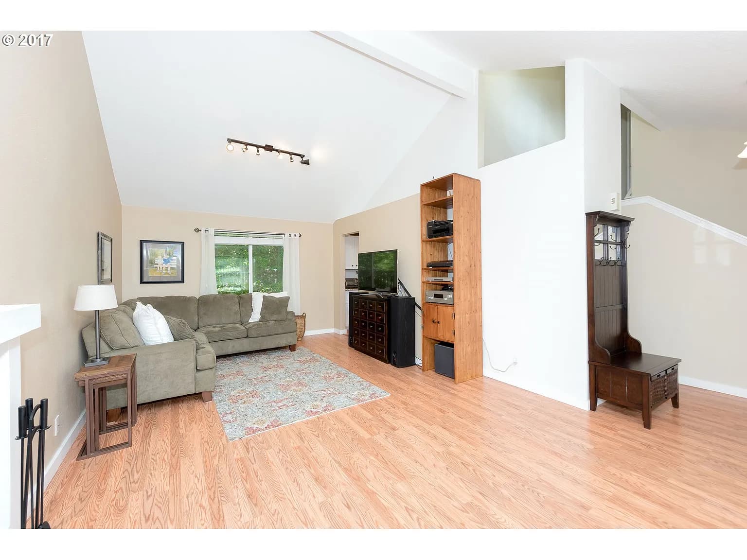 1587 SW 178th Ave - Thumbnail 6