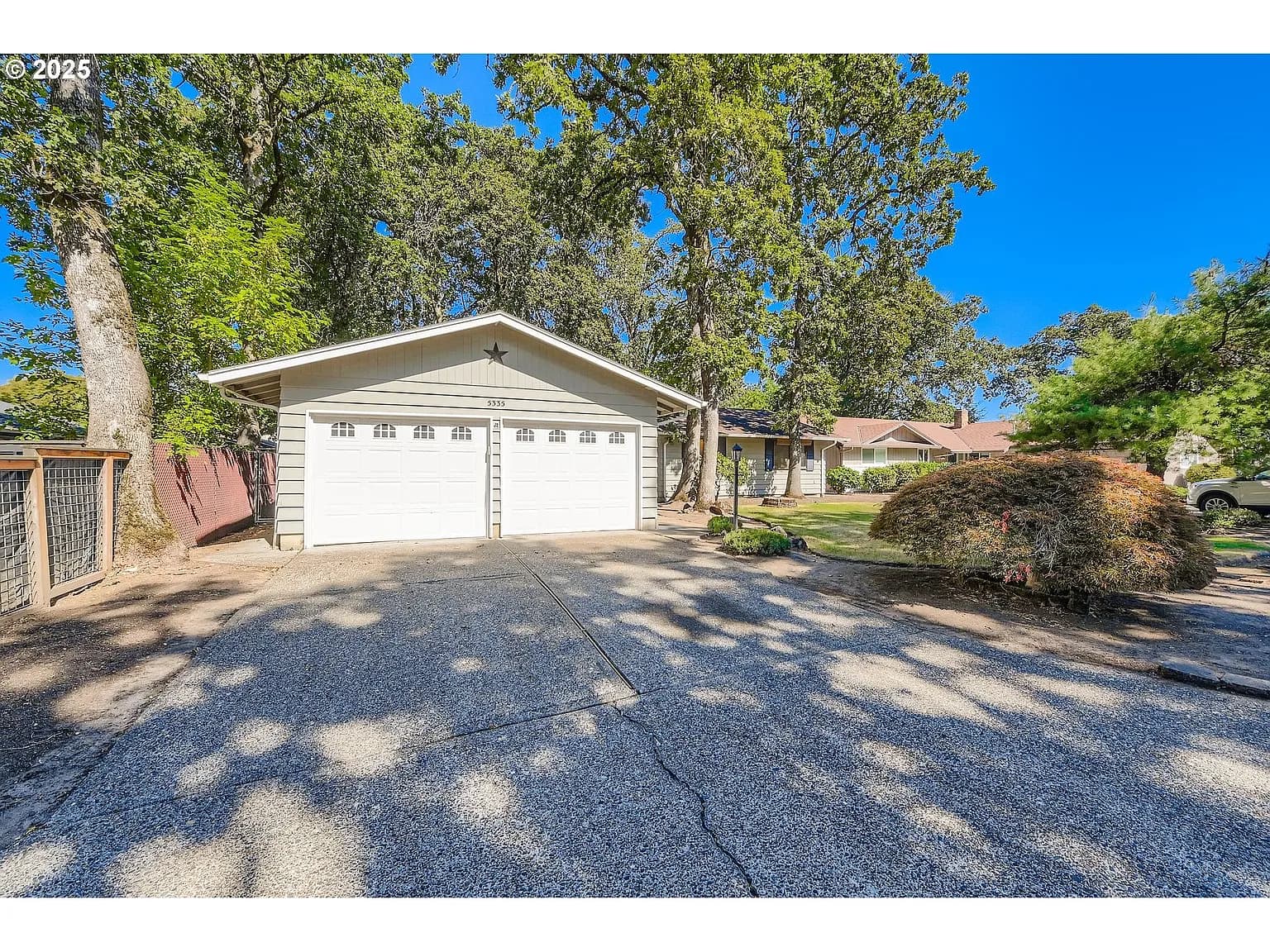 5335 SE Roethe Rd - Thumbnail 2