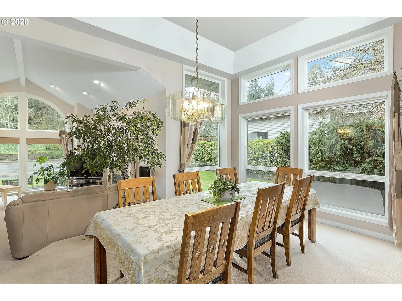 1202 Stonehaven Ct - Thumbnail 6