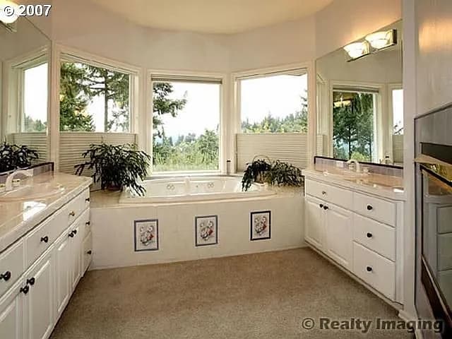 2423 Woodhaven Ct - Thumbnail 6